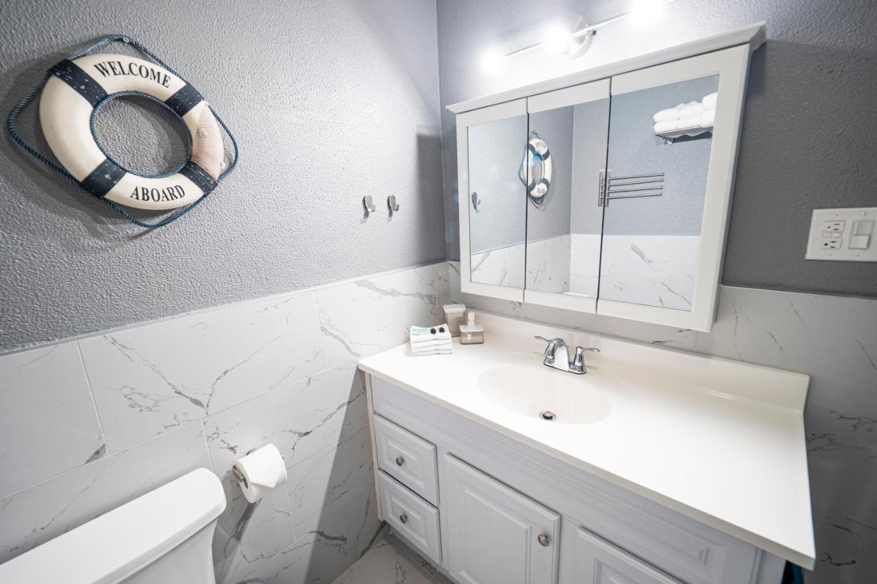 הוילה Key Colony Beach Newly Renovated 3Br2Ba Duplex With Private Dock מראה חיצוני תמונה